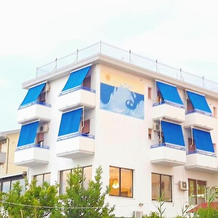 Hotel Mare Blu -- Boutique ピネート エクステリア 写真