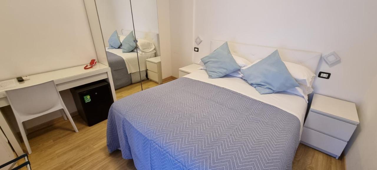 Hotel Mare Blu -- Boutique ピネート エクステリア 写真