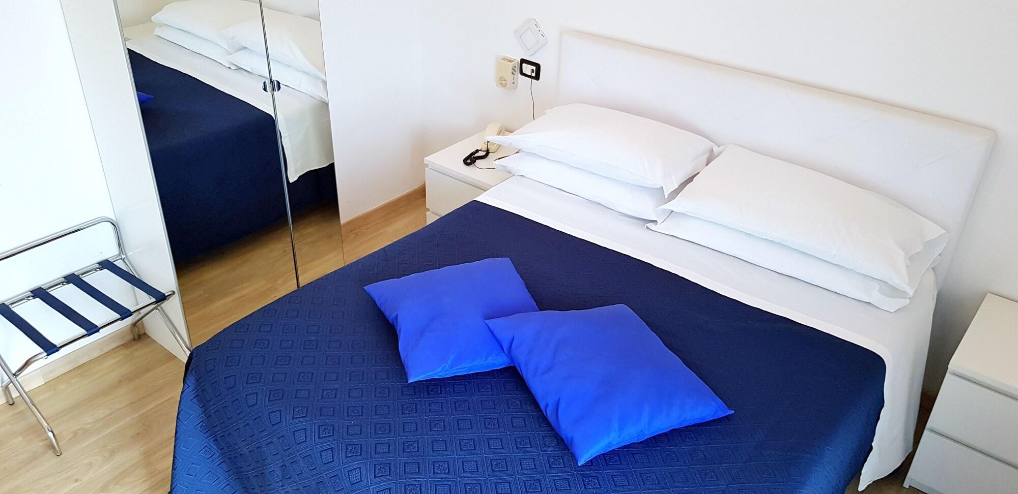Hotel Mare Blu -- Boutique ピネート エクステリア 写真