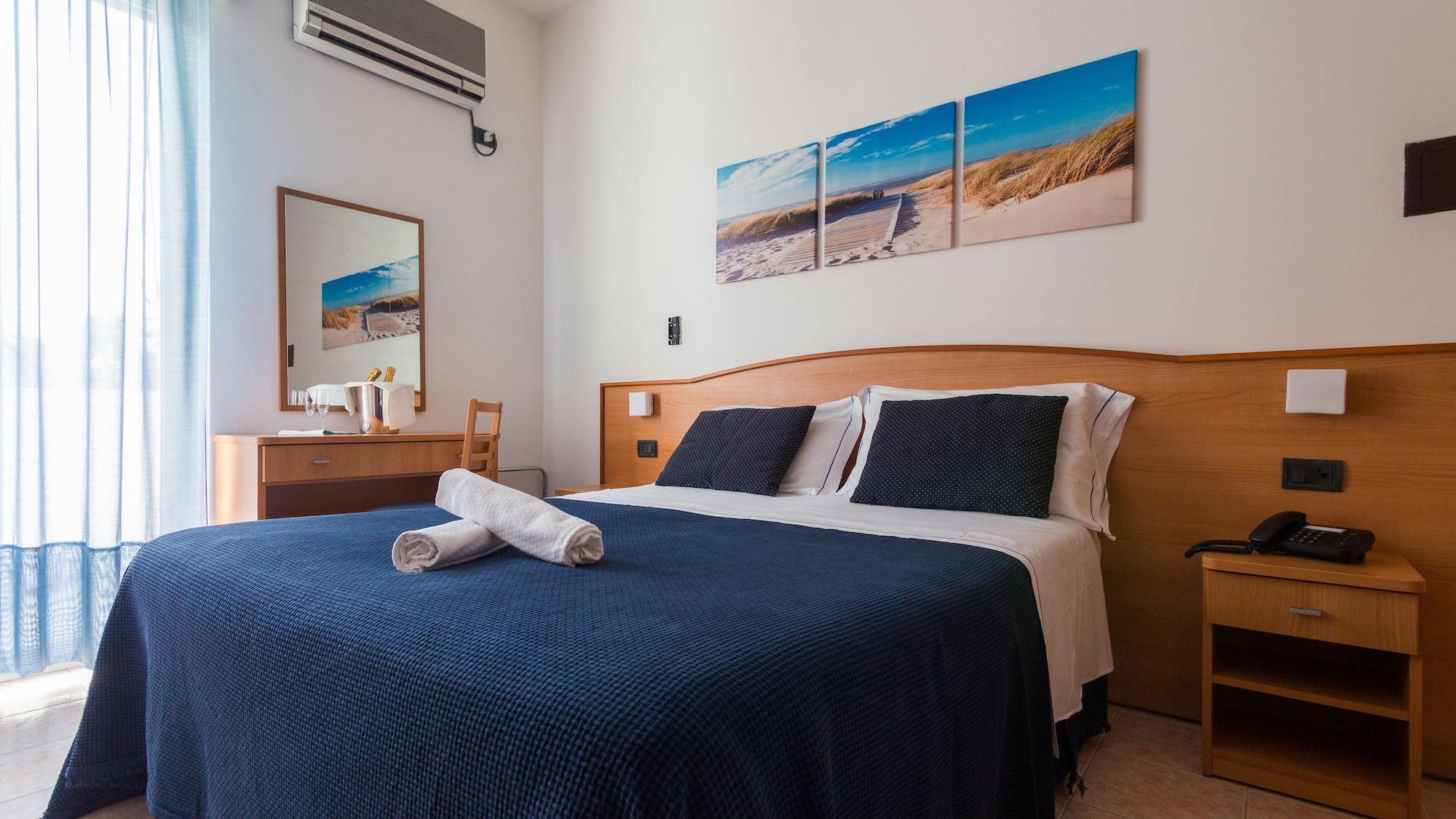 Hotel Mare Blu -- Boutique ピネート エクステリア 写真