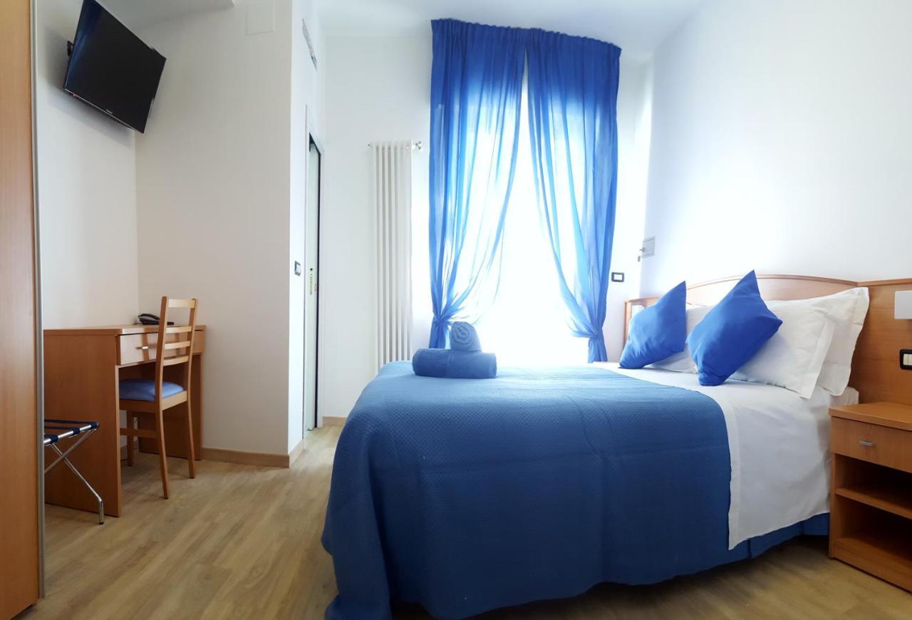 Hotel Mare Blu -- Boutique ピネート エクステリア 写真